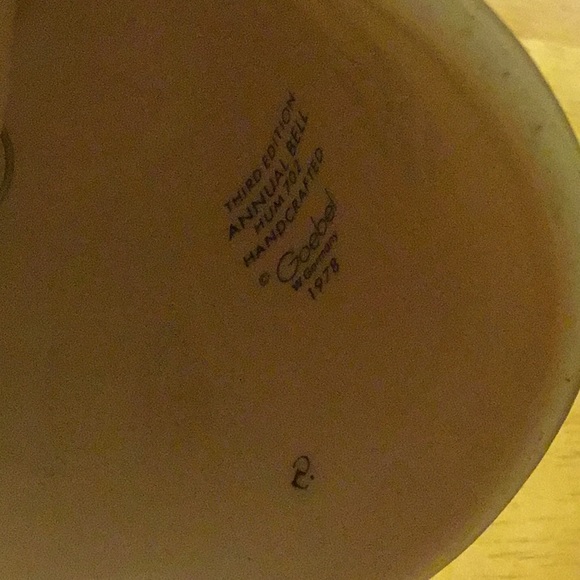 Hummel “Thoughtful” 1980 Annual Bell